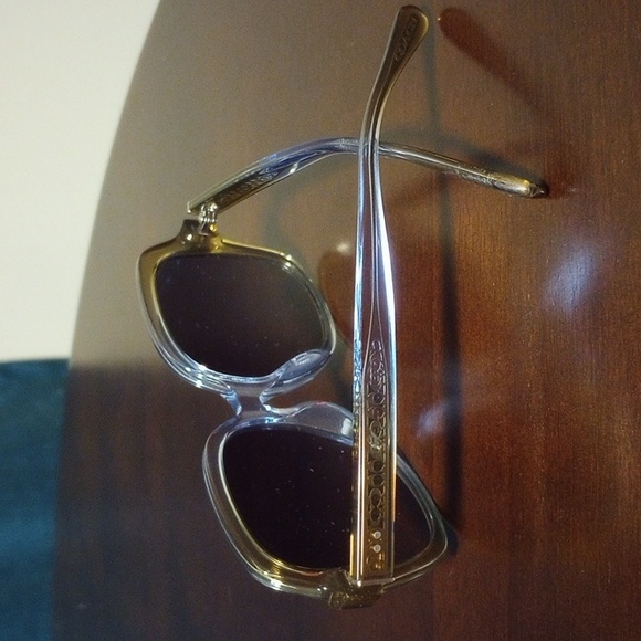 NEW Coach Sunglasses HC 8395 - Picture 4 of 17